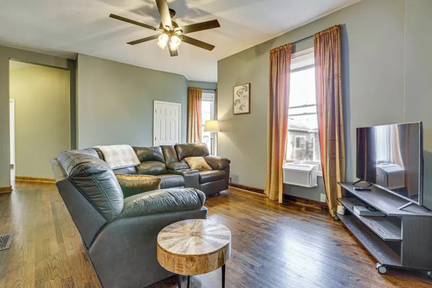 6 Mi to Dtwn Cincinnati: Dog-friendly Apt w/ Yard - Image 1