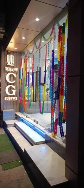 Hotel C & G Villa New Delhi - Image 1