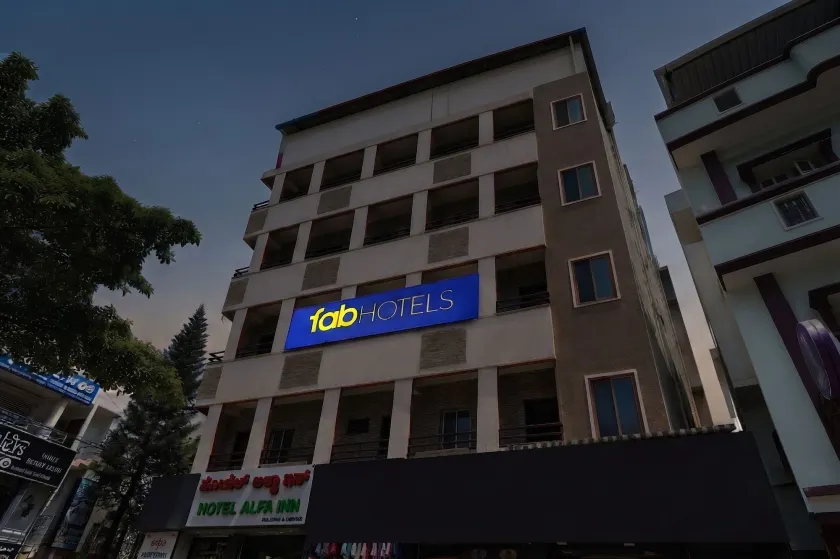 FabHotel Alfaa Inn - Image 1