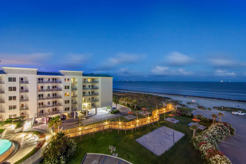 Holiday Inn Club Vacations Galveston Beach Resort - Image 1