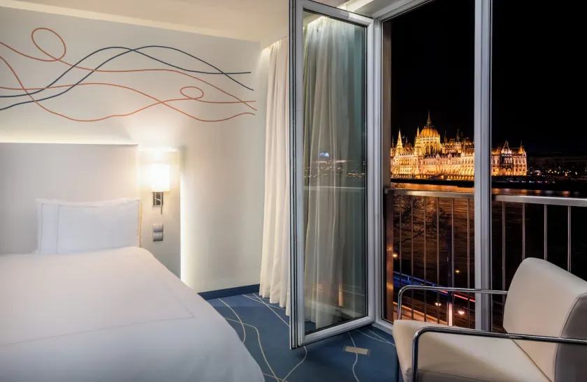 Park Plaza Budapest - Image 1