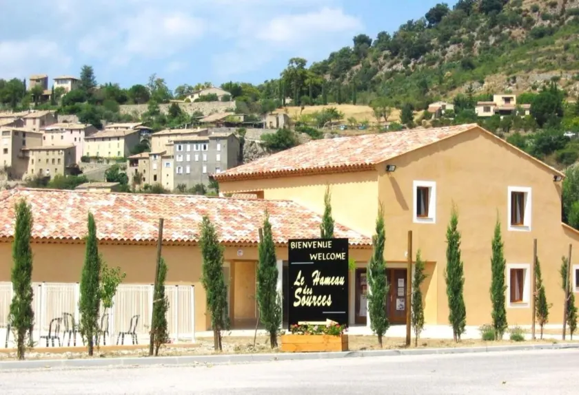 Hameau des Sources par Montbrun Locations - Image 1