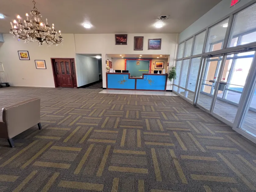Colby Inn and Suites - Image 1