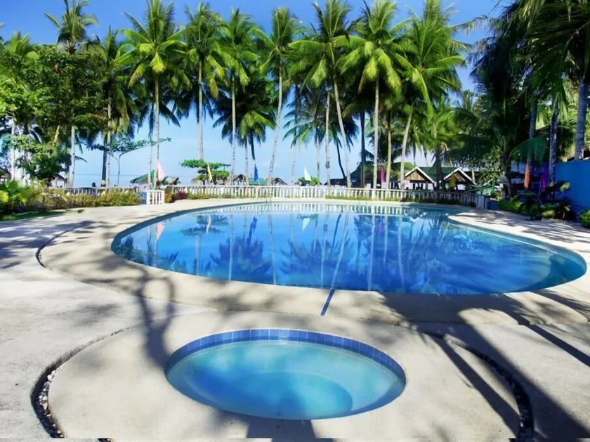 Estaca Bay Gardens Conference Resort powered by Cocotel - Image 1