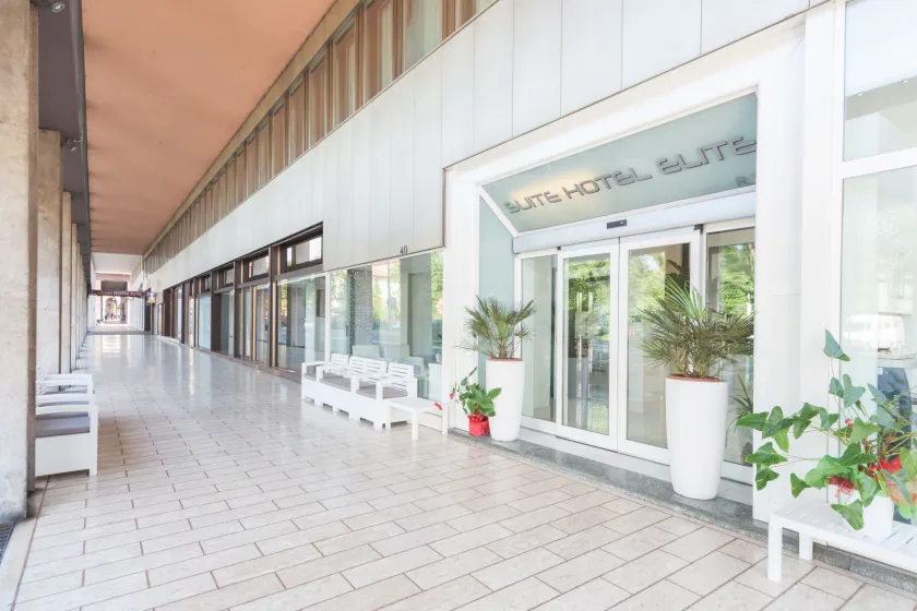 Suite Hotel Elite - Image 1