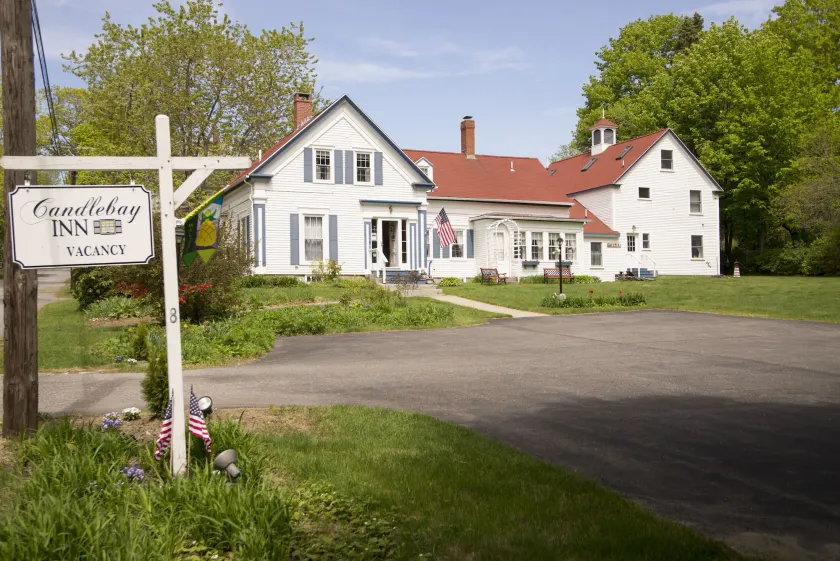 Candlebay Inn - Image 1
