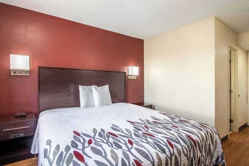 Red Roof Inn El Paso West - Image 1