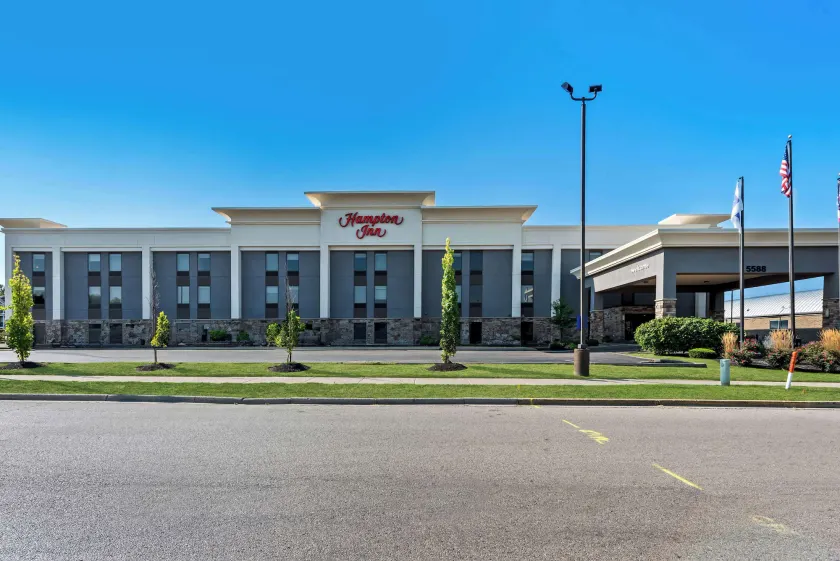 Hampton Inn Dayton/Huber Heights - Image 1