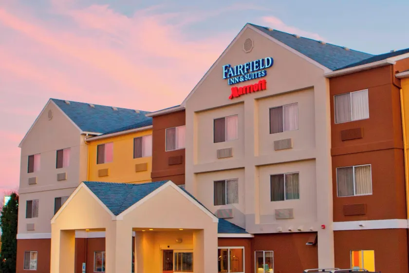 Fairfield Inn & Suites Joliet North/Plainfield - Image 1