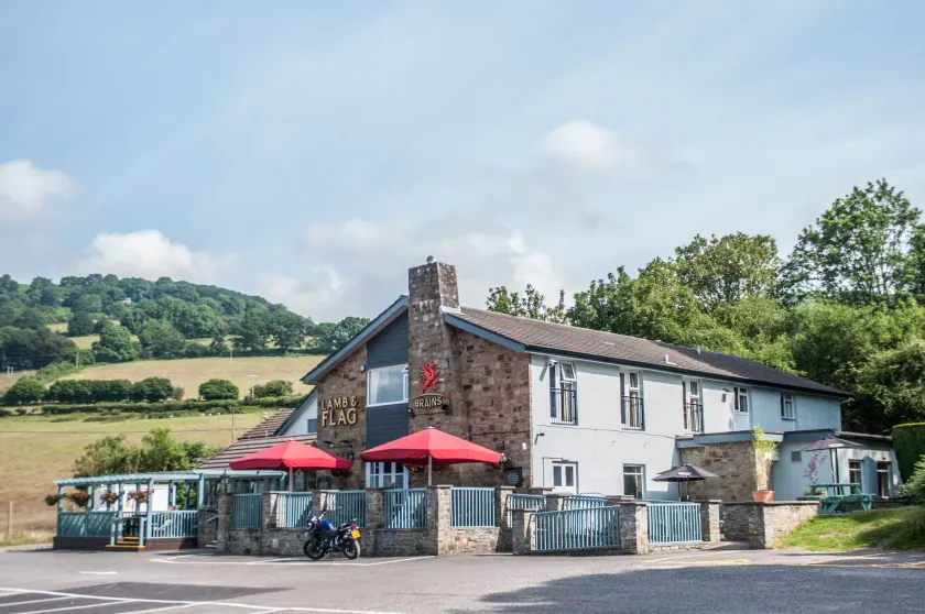 Lamb & Flag Inn - Image 1