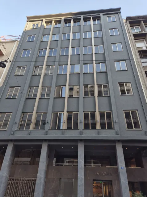 Alassia Hotel - Image 1