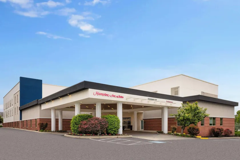 Hampton Inn & Suites Hershey - Image 1