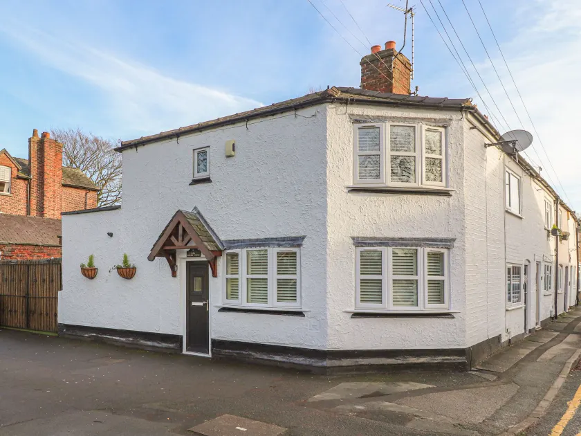 Heath Corner, KNUTSFORD - Image 1