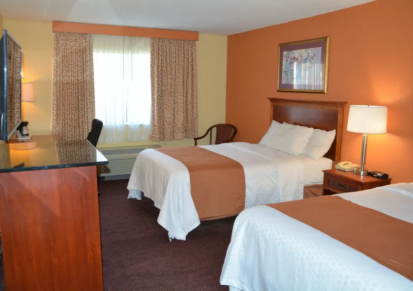 Columbus Grand Hotel & Banquet Center - Image 1