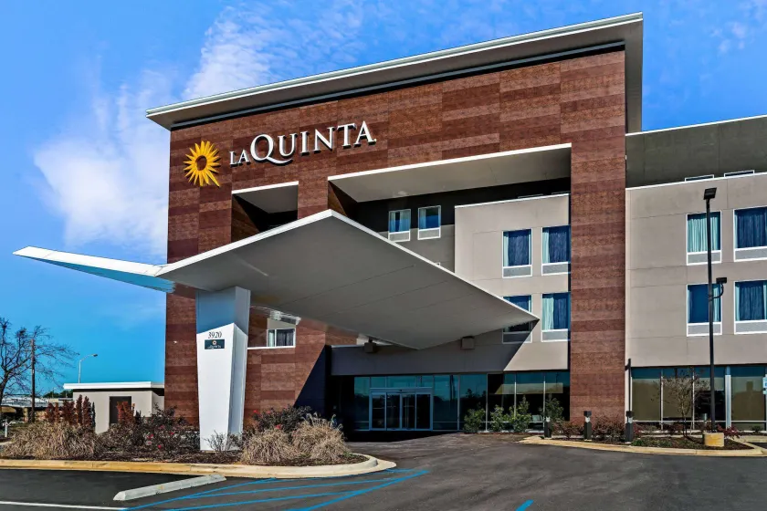La Quinta by Wyndham Tuscaloosa McFarland - Image 1