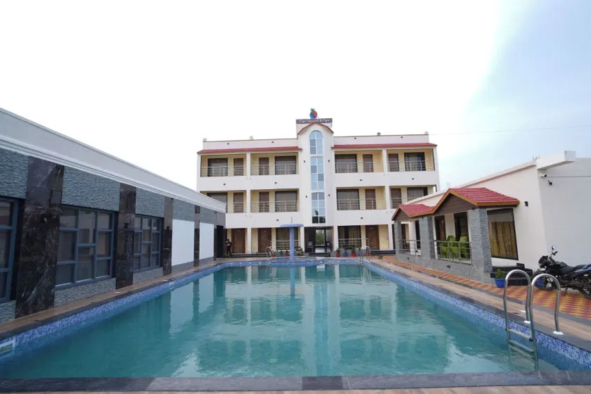 Lipi Resort and Spa - Image 1