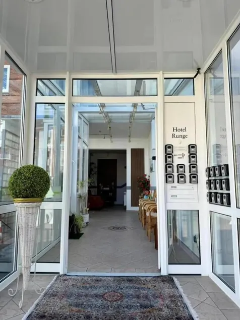 Hotel Runge 24 7 Check In & Free Parking - Hall