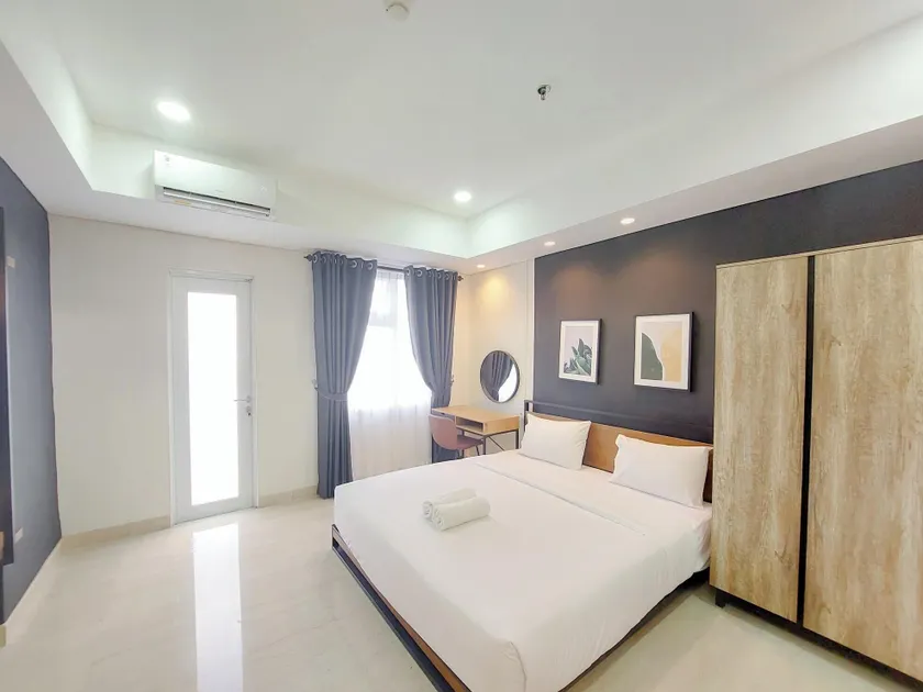 Relaxing Studio At Podomoro City Deli Medan Apartment - Image 1