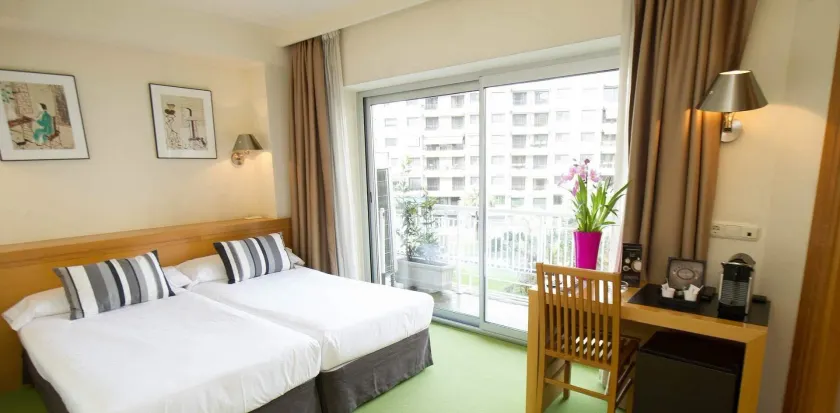 Hotel Zaragoza Plaza - Image 1