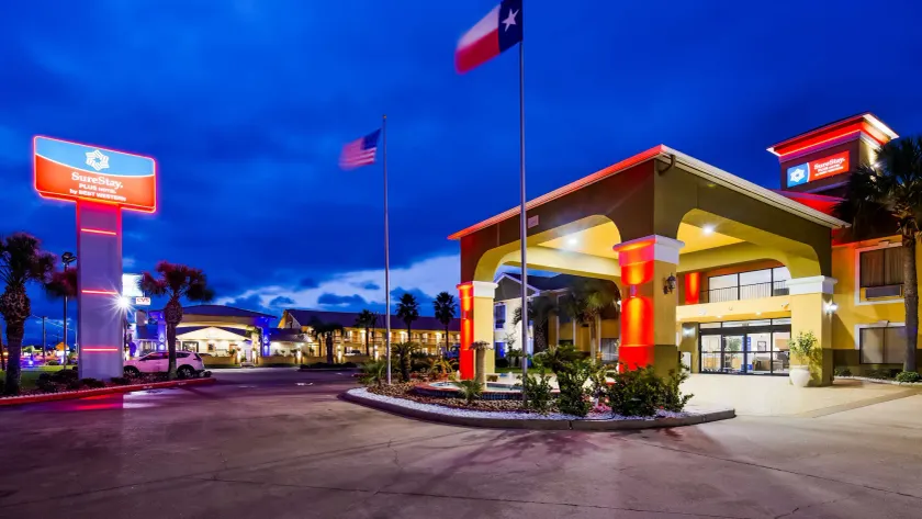 SureStay Plus Hotel by Best Western Alvin - Image 1