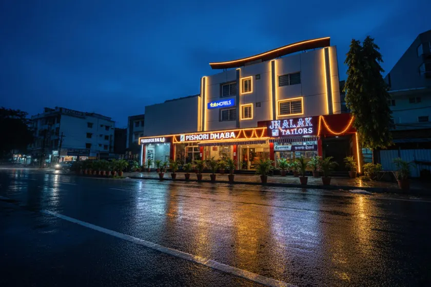 FabHotel Pishori - Vijay Nagar - Image 1