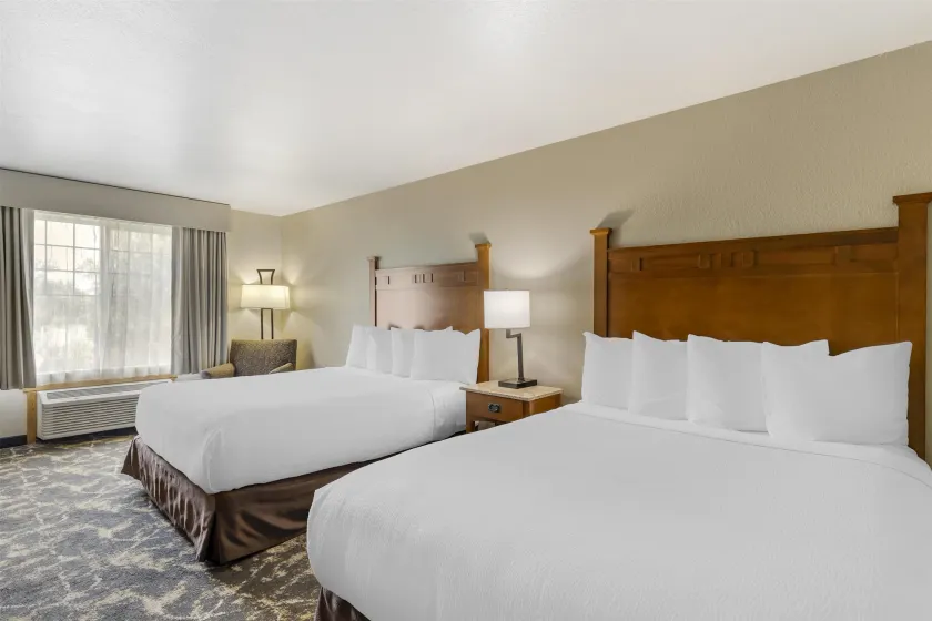 Best Western Plus Riverfront Hotel and Suites - Image 1