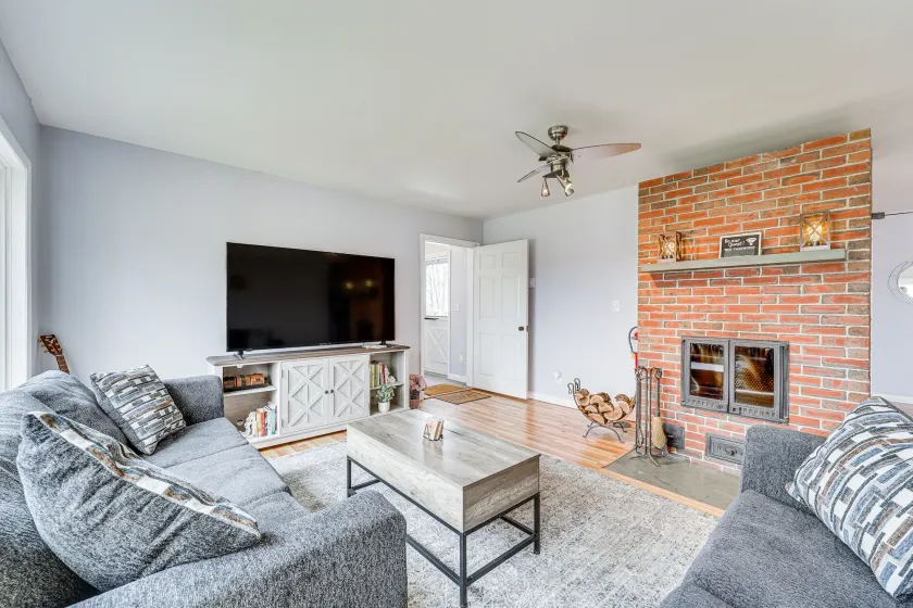 Cozy Fair Haven Home With Mountain Views! - Image 1