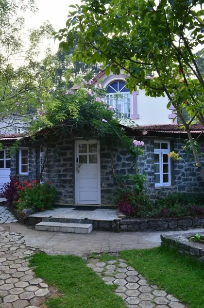 Lilly's Valley Resort - Image 1
