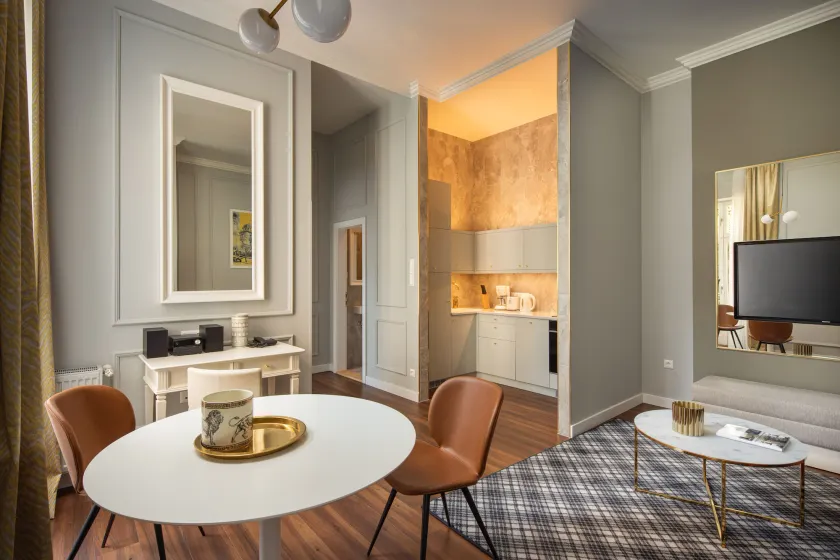 Mamaison Residence Izabella Budapest - Image 1