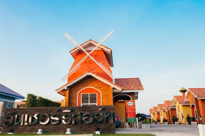 Windsor Resort - Image 1
