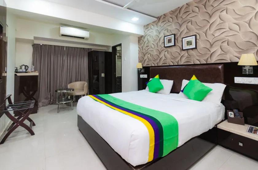 Hotel Laaiba Residency - Image 1