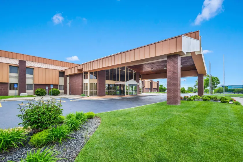 Quality Inn & Suites Florence - Cincinnati South - Image 1