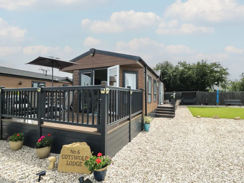 The Cotswold Holiday Lodge - Image 1