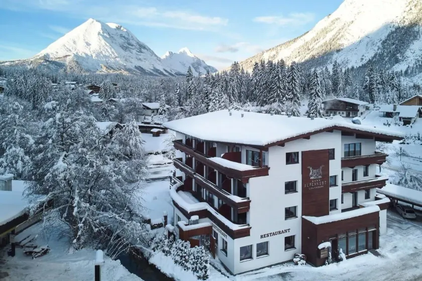 Hotel Alpennest - Mountain Hideaway in Leutasch - Image 1