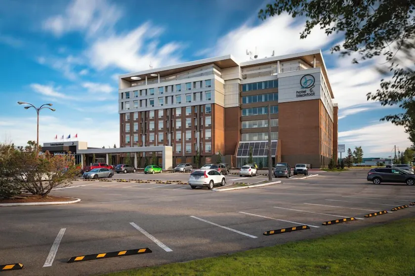 Hotel Blackfoot - Image 1