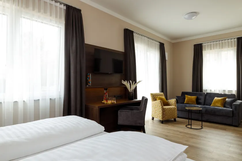 Herzl Hotel bei Erding - Image 1
