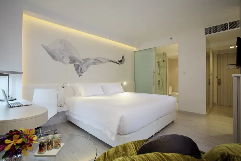 Centara Watergate Pavilion Hotel Bangkok - Image 1