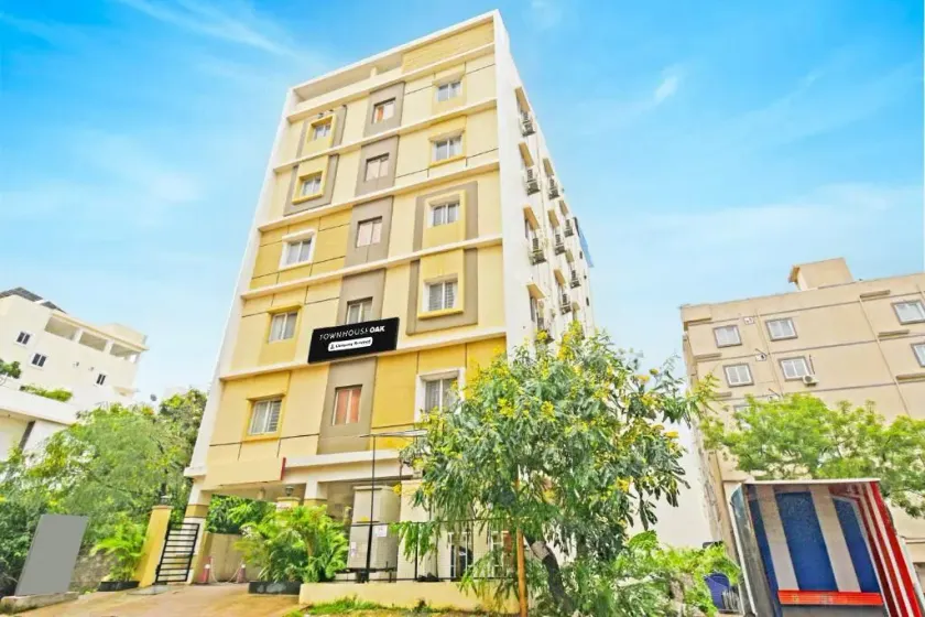 Townhouse Oak Chandanagar Railway Station - Image 1
