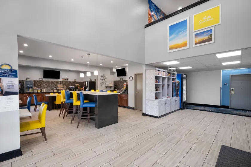 Days Inn by Wyndham Mauldin/Greenville - Lobby