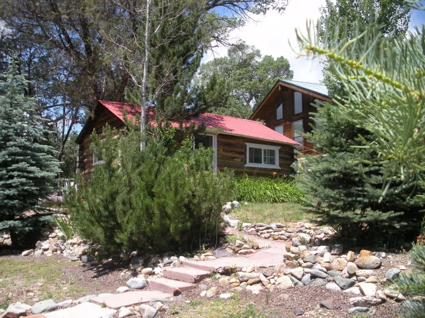 Questa Lodge - Image 1