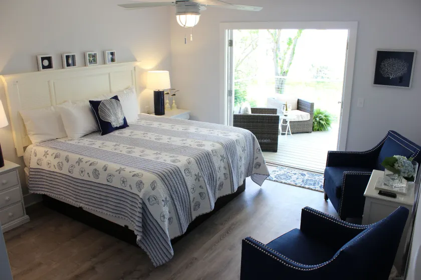Darien Waterfront Inn - Image 1