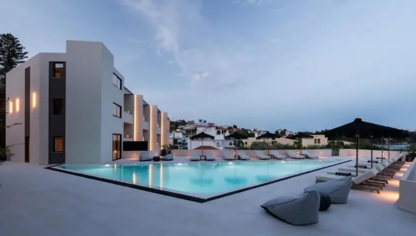 Nimfi Hotel, Skiathos - Image 1