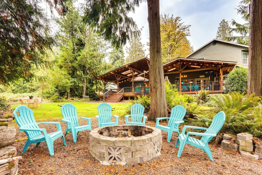 Peaceful Renton Retreat w/ Hot Tub Access! - Image 1