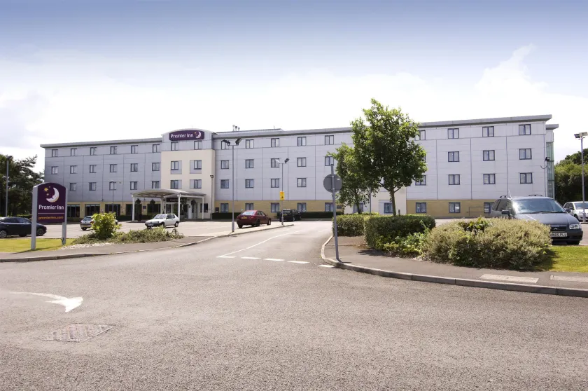 Premier Inn Poole North - Image 1