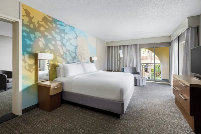 Courtyard by Marriott Fort Lauderdale North/Cypress Creek - Image 1