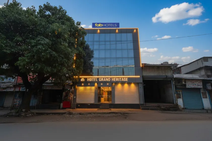 FabHotel Grand Heritage - Nr BKC - Image 1