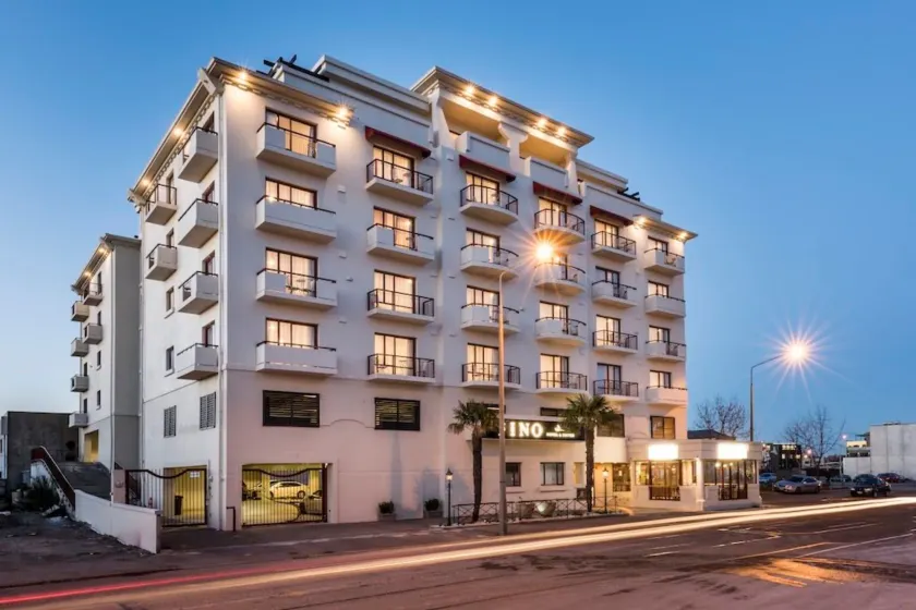 Fino Hotel & Suites - Image 1