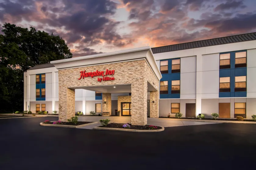Hampton Inn Portage - Image 1