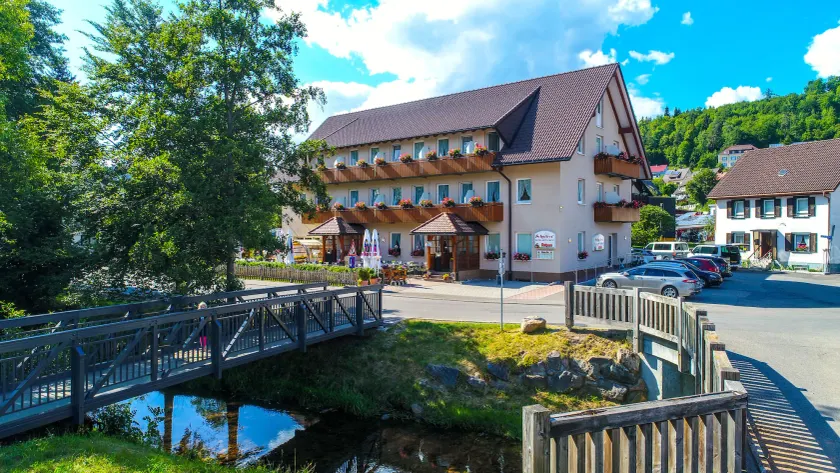 Hotel Restaurant Schwörer - Image 1