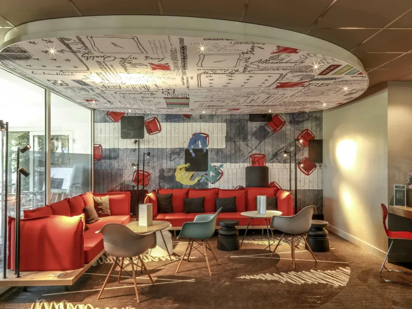 ibis Orange Sud - Image 1